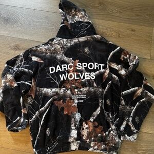 Darc Sport Wolves Hoodie – Limited Edition #1353/2000 – XL – Camo Hunting Print